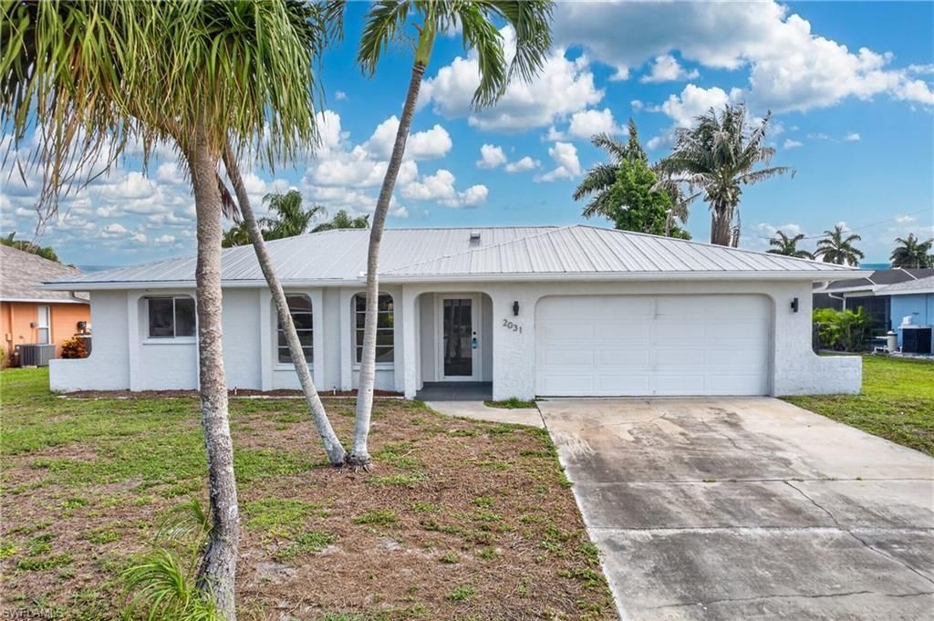 2031 SE 25th Ln , Cape Coral, FL 33904 Photo
