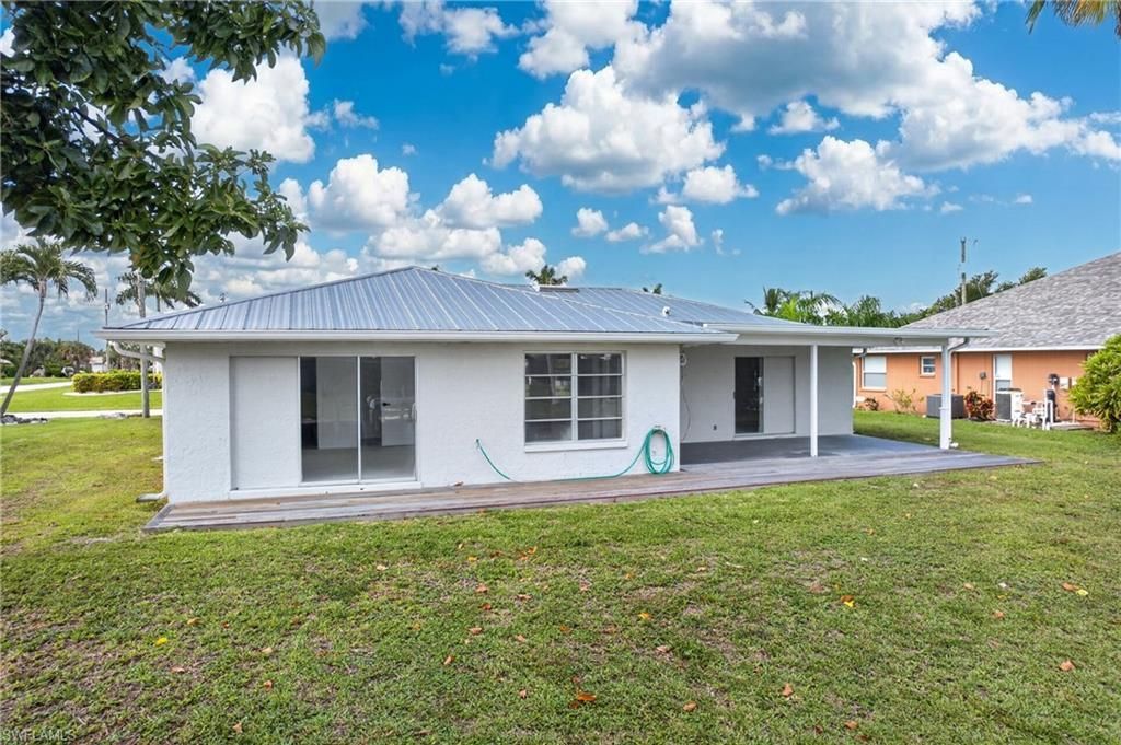 2031 SE 25th Ln , Cape Coral, FL 33904 Photo