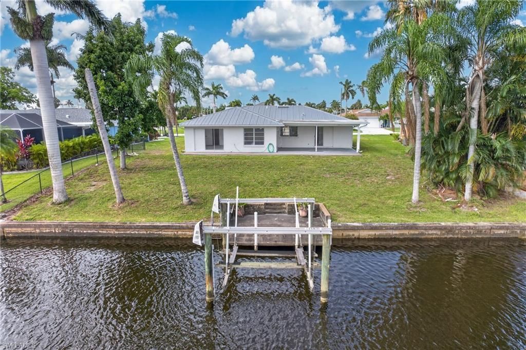 2031 SE 25th Ln , Cape Coral, FL 33904 Photo