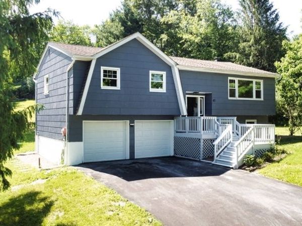 43 Courtland Dr, Wantage, NJ 07461