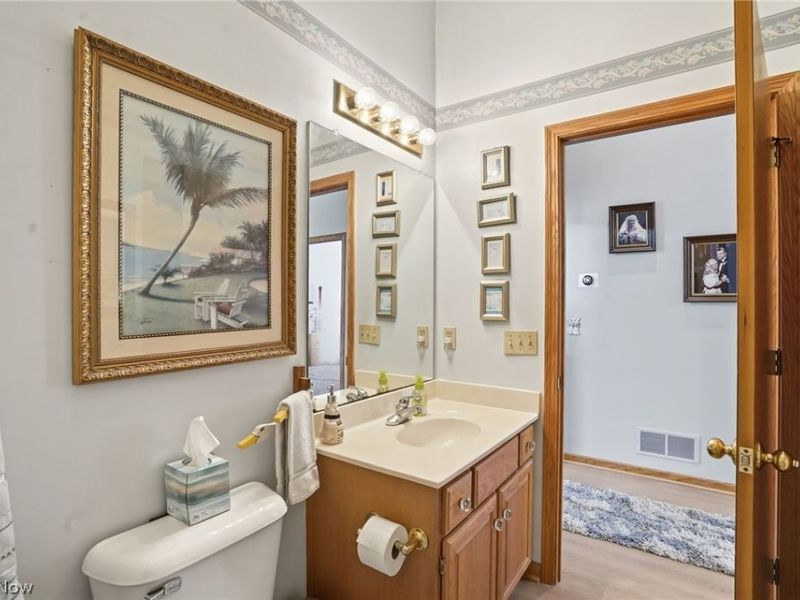 3859 Mayfair Lane, Cambridge, OH 43725 Photo 13
