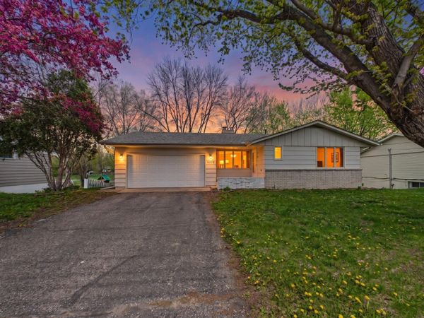5212 W 70th Street, Edina, MN 55439