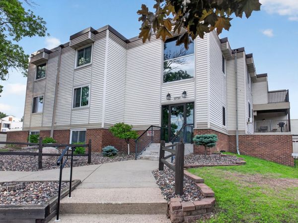 10720 Rockford Road, Unit 205, Plymouth, MN 55442