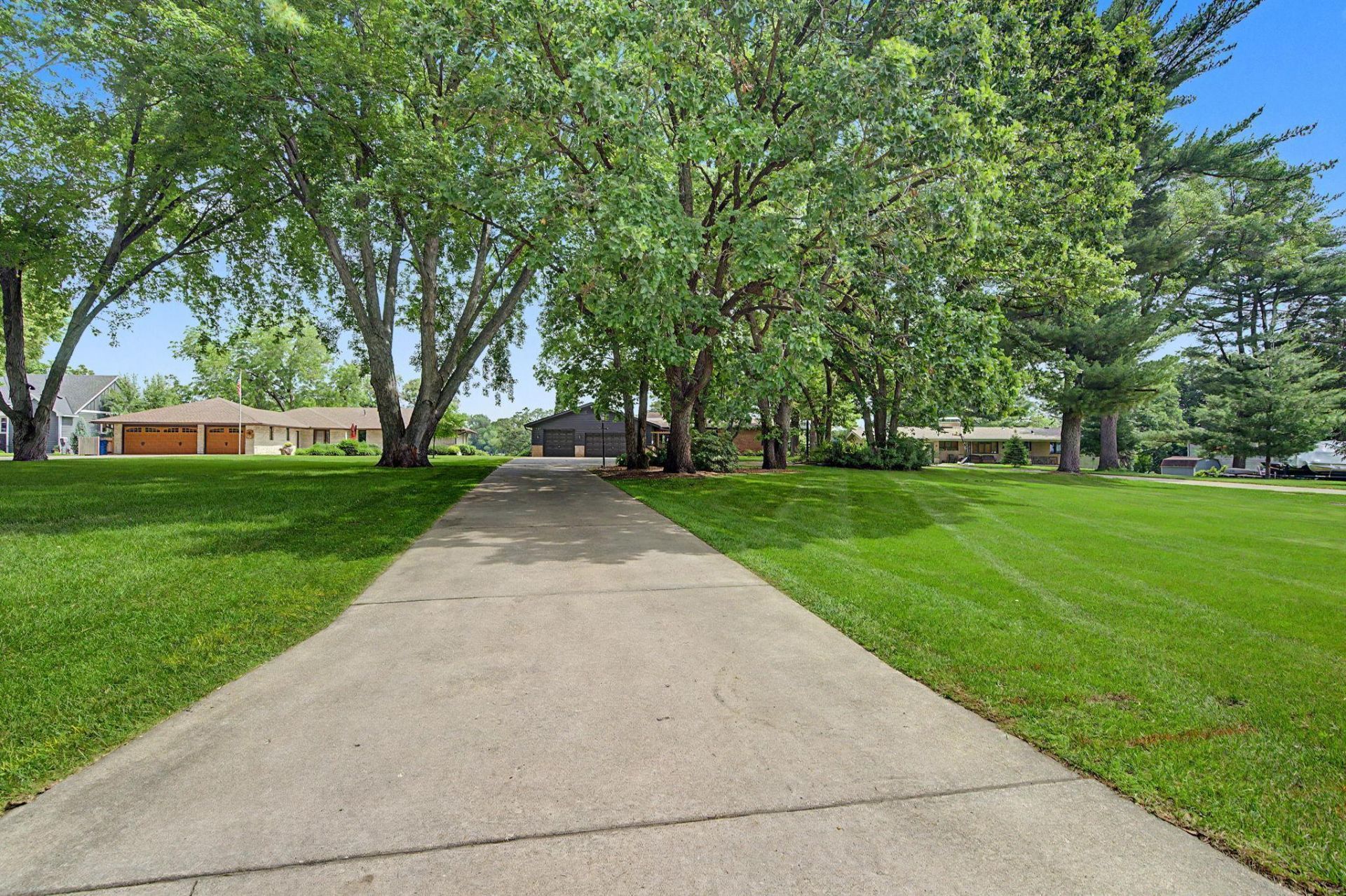 725 Bradford Avenue, Champlin, MN 55316