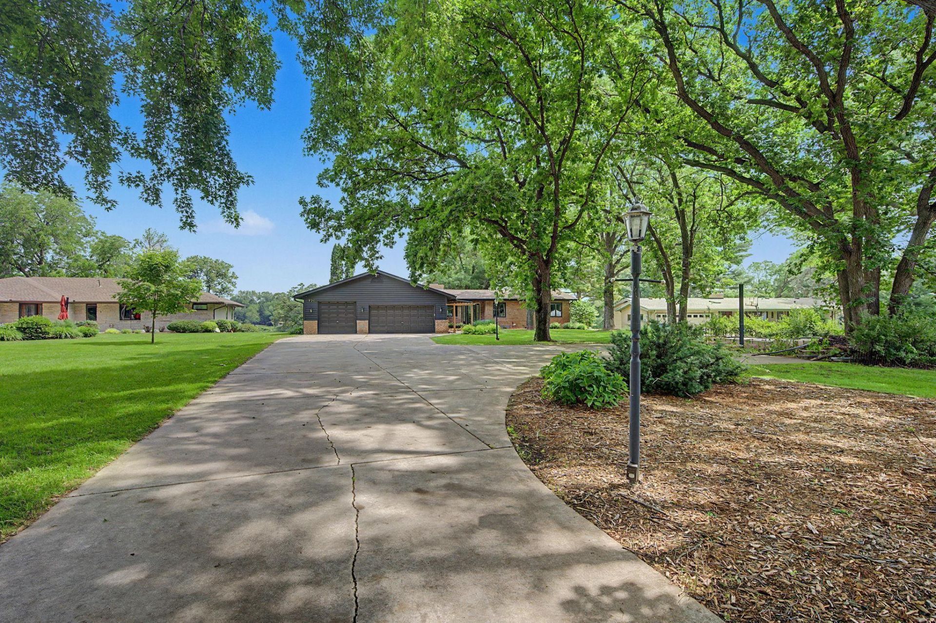 725 Bradford Avenue, Champlin, MN 55316