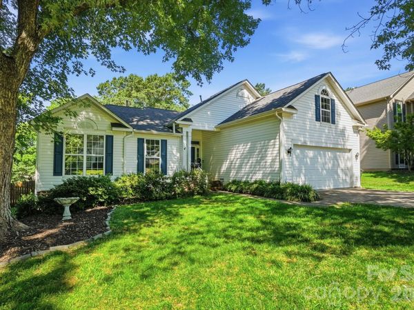5946 Brookstone Drive NW, Concord, NC 28027