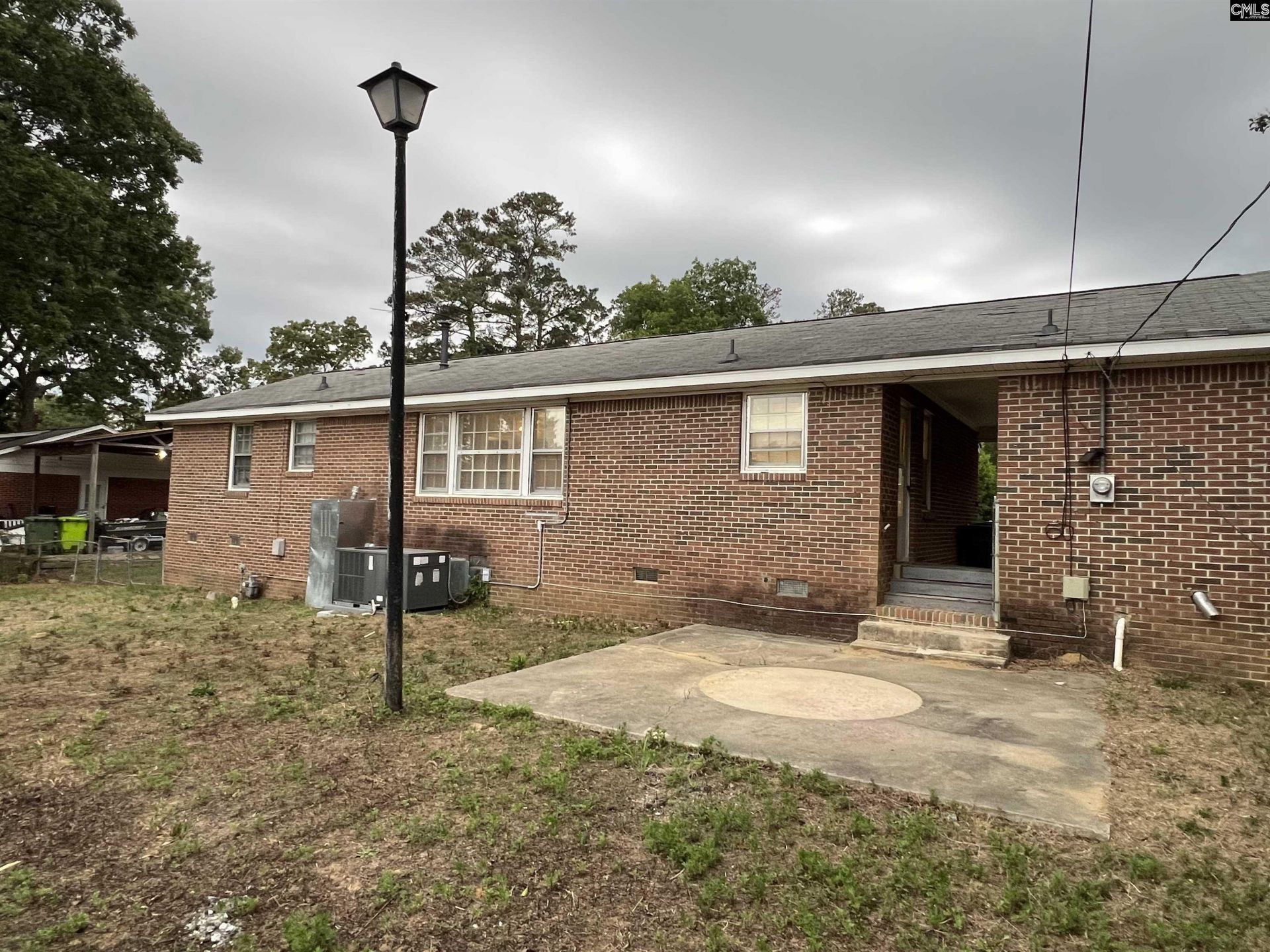 1640 Woodford Road  Photo 14