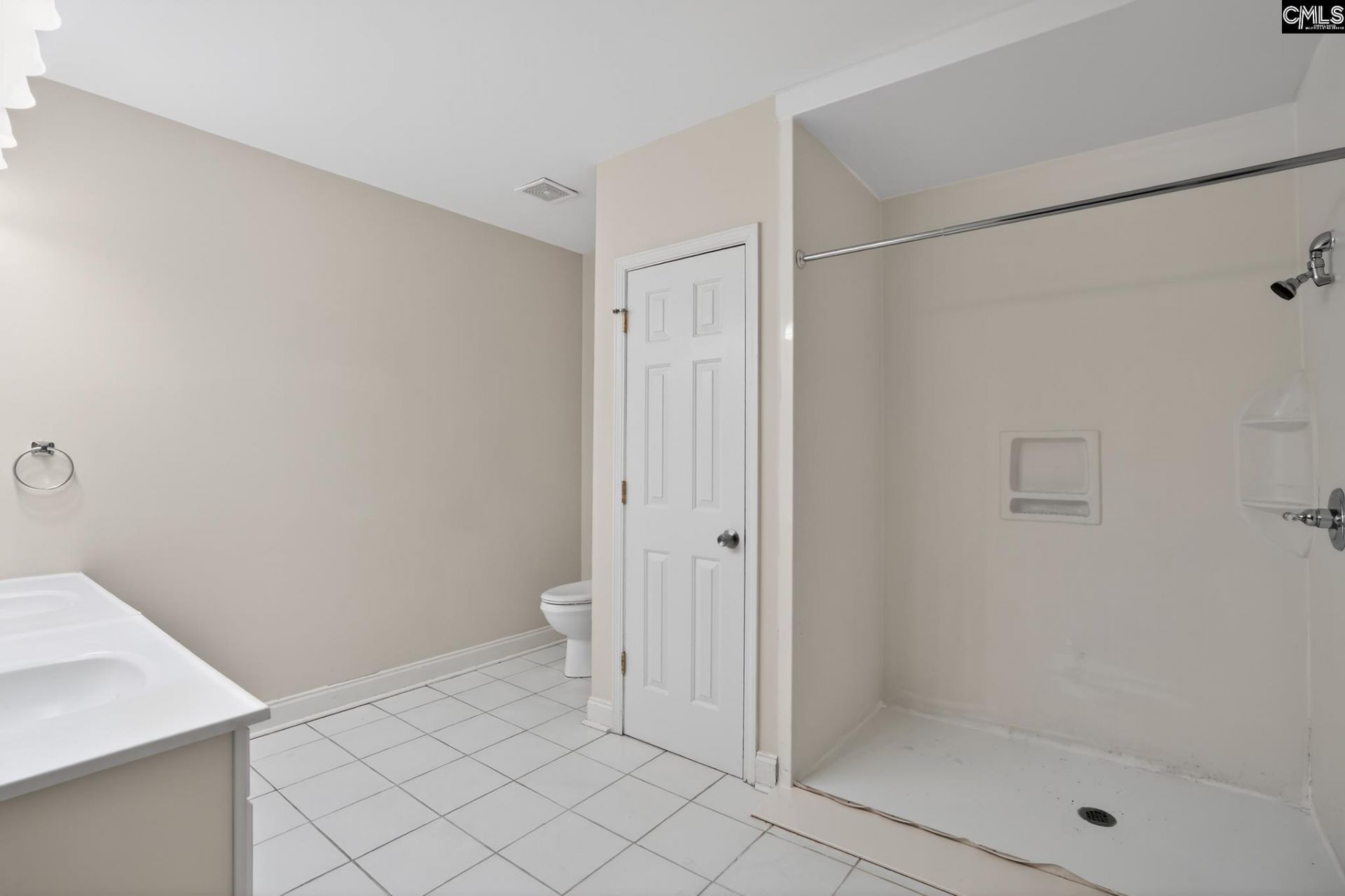 513 S Beltline Boulevard  Photo 24