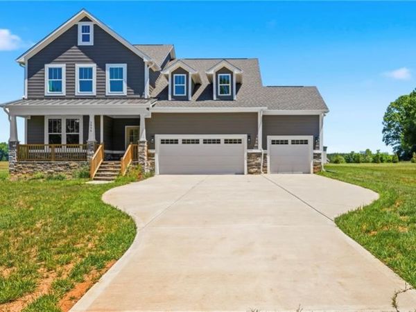 2830 John Lewis Road , Burlington, NC 27217