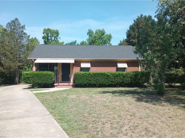 1303 Blackwood Court , Greensboro, NC 27405