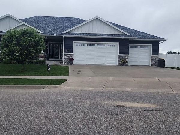 508 Forest View Dr, Holmen, WI 54636