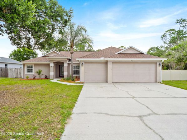 567 Consolata Avenue NW , Palm Bay, FL 32907