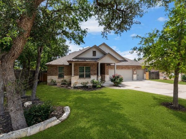 689 Pink Granite BLVD, Dripping Springs, TX 78620