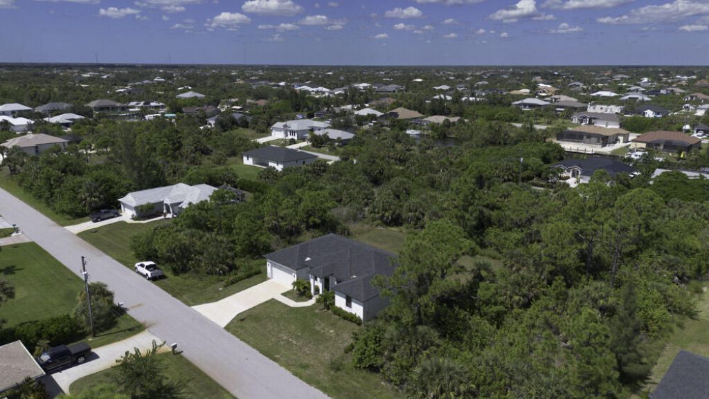 15245 Brainbridge Circle, Port Charlotte, FL 33981 Photo