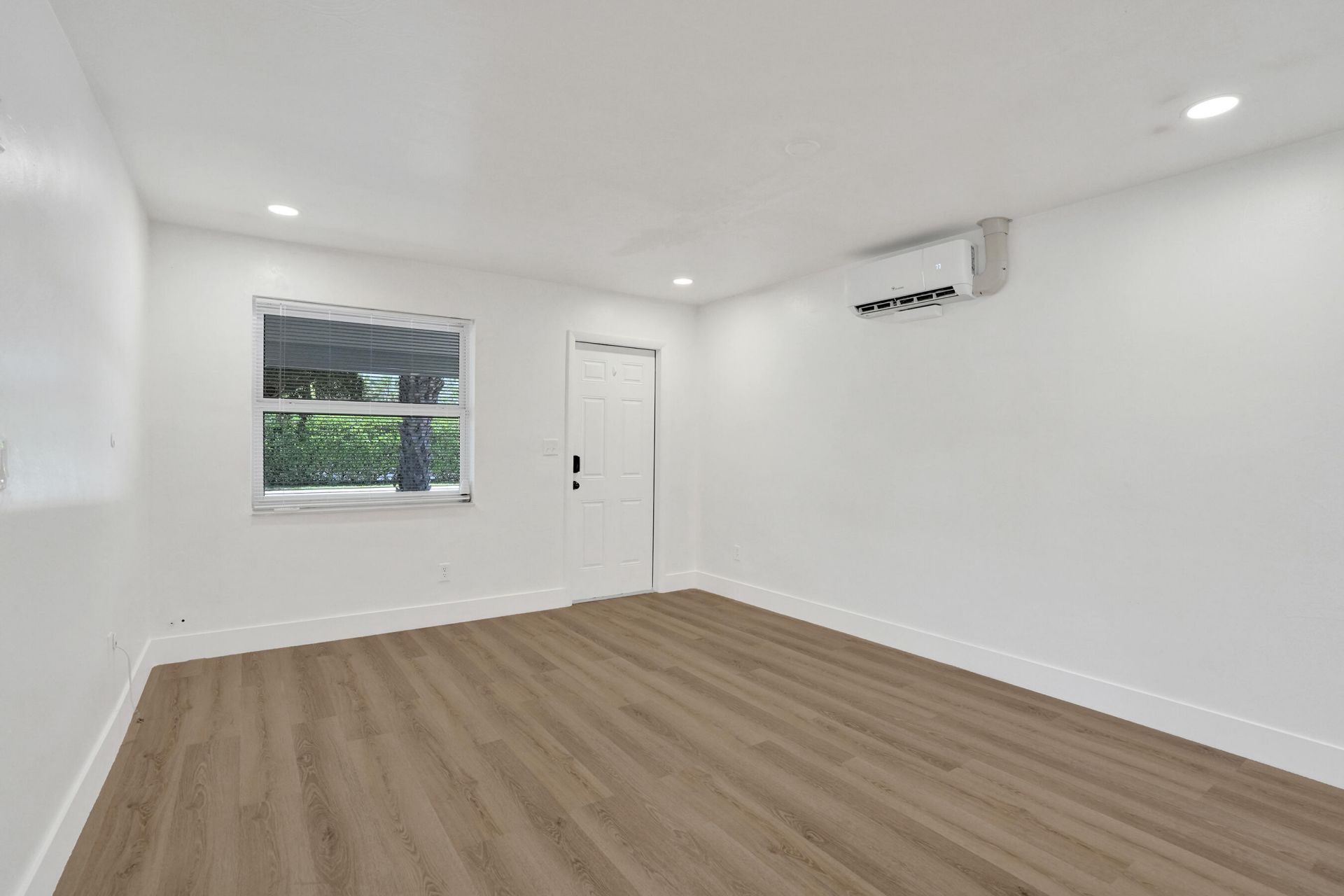 2018 NE 15th Street, Fort Lauderdale, FL 33304 Photo