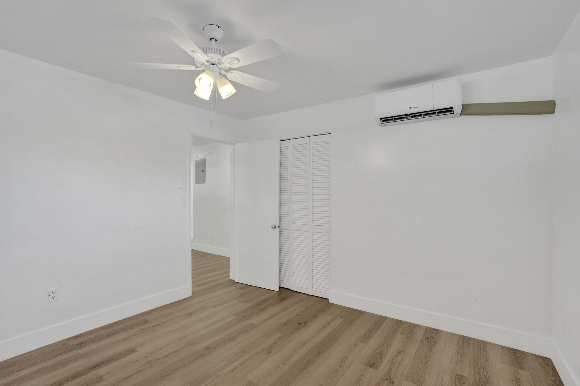 2018 NE 15th Street, Fort Lauderdale, FL 33304 Photo