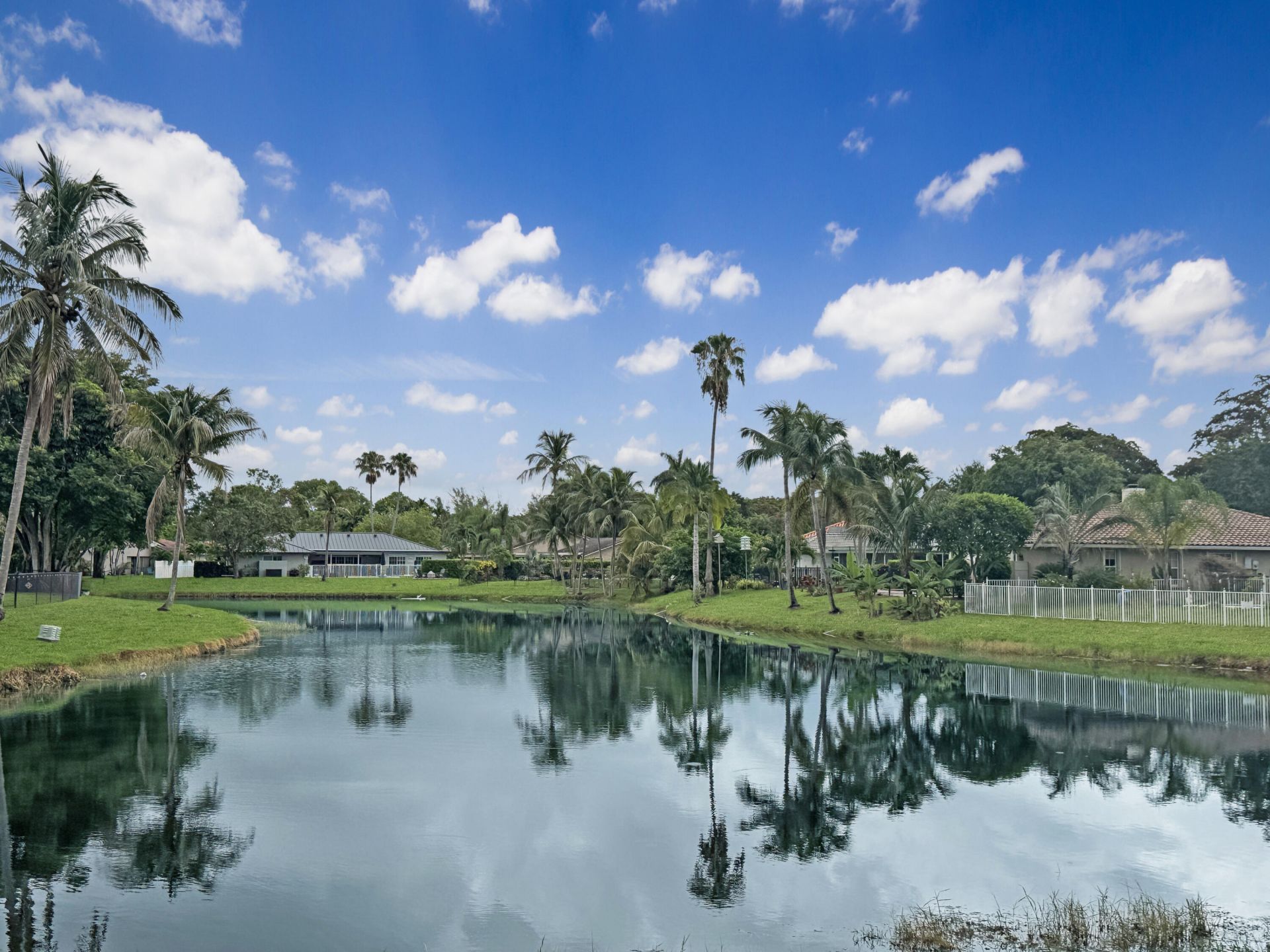 1661 Cypress Pointe Drive, Unit 5b, Coral Springs, FL 33071 Photo