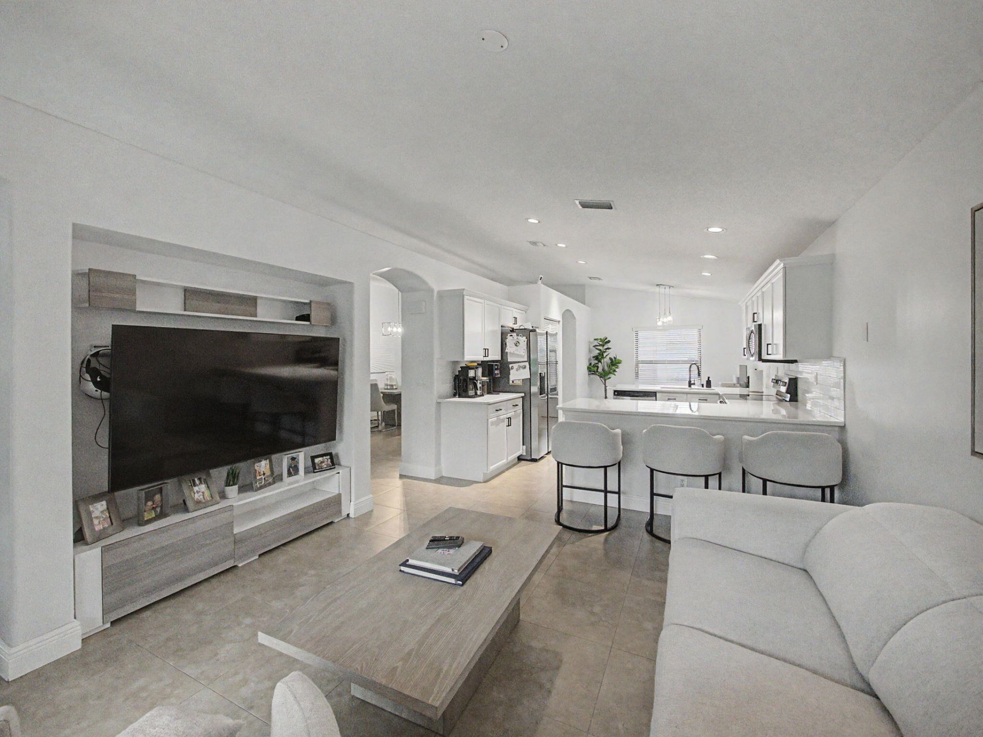 6244 Grand Cypress Circle, Lake Worth, FL 33463 Photo