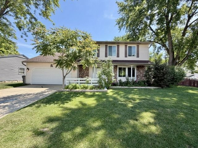 34 Highbury Drive , Elgin, IL 60120 Main Photo