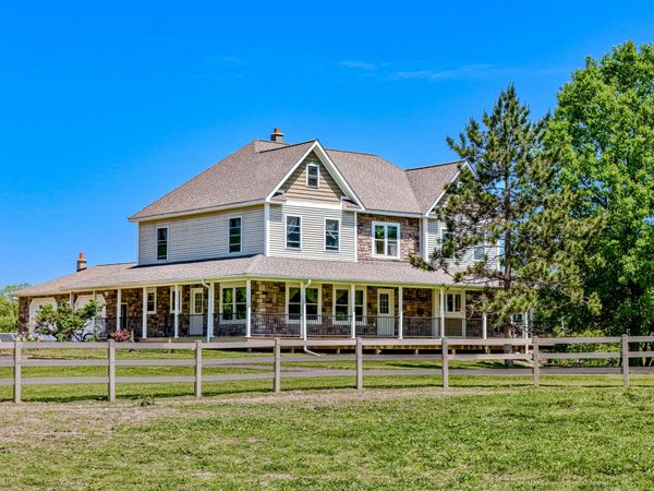7300 W Kinsel Highway, Vermontville, MI 49096