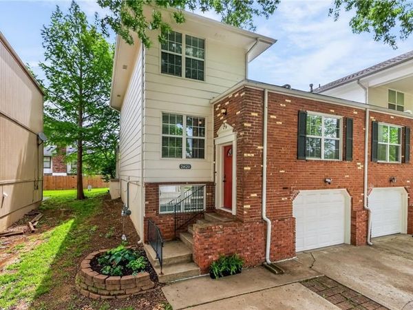 2820 NW 5th Street, Blue Springs, MO 64014