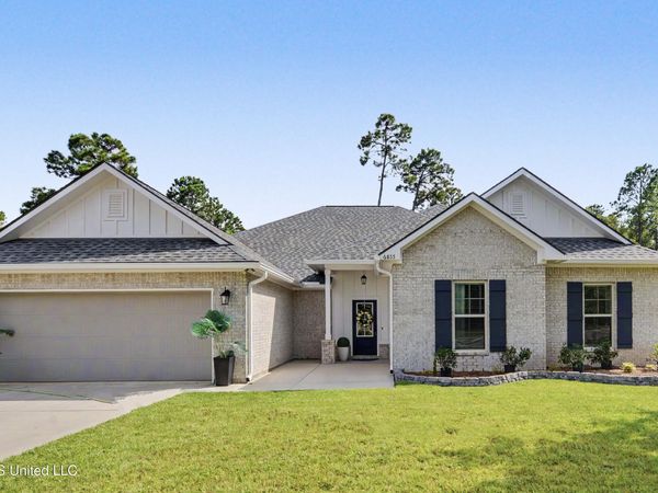 6855 Rolling Green Drive, Pass Christian, MS 39571
