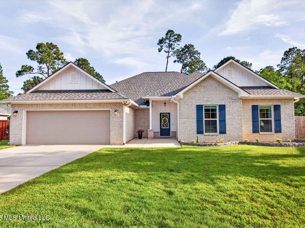 6855 Rolling Green Drive, Pass Christian, MS 39571