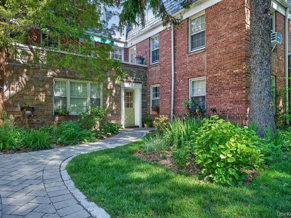 74 Pinewood Road , Unit 1F, Hartsdale, NY 10530