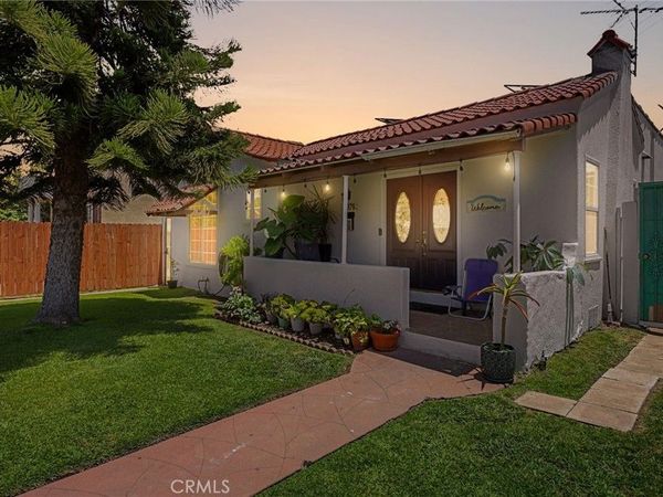 2376 Locust Avenue, Long Beach, CA 90806