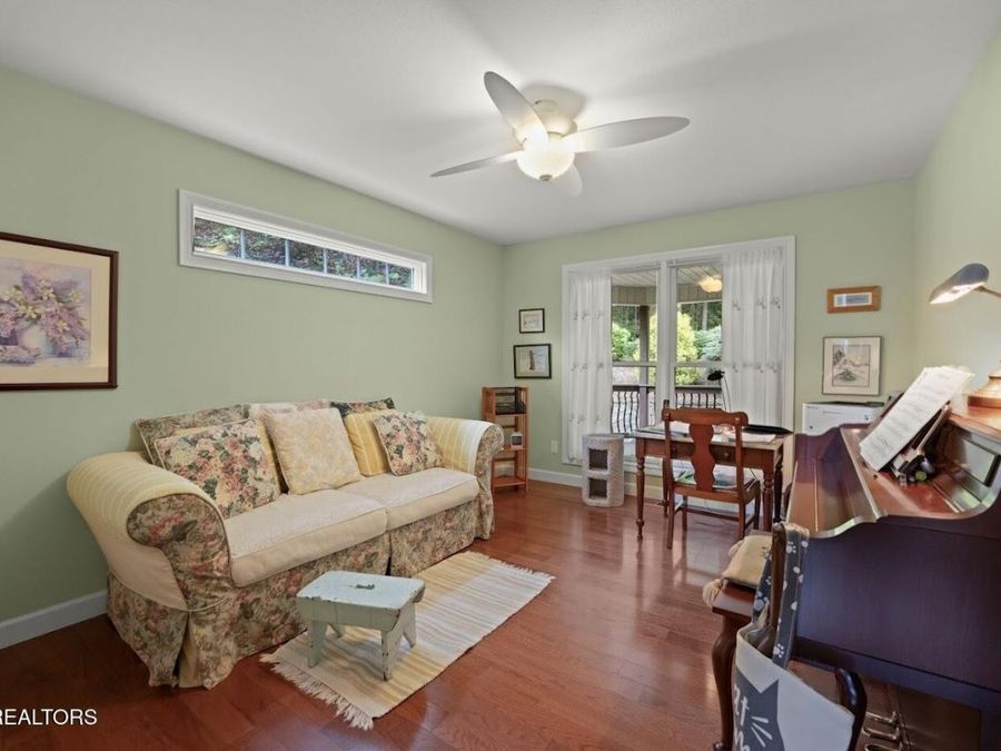 Property Image 28