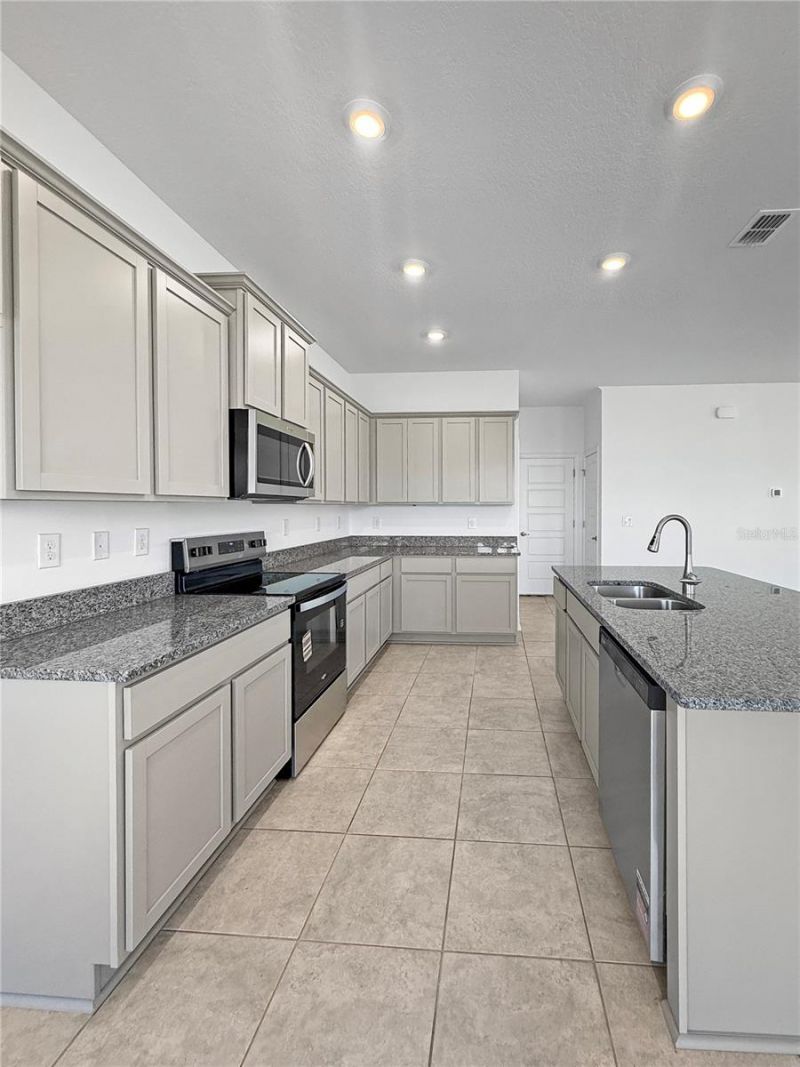 7575 Bent Tree Loop, Harmony, FL 34773 Photo