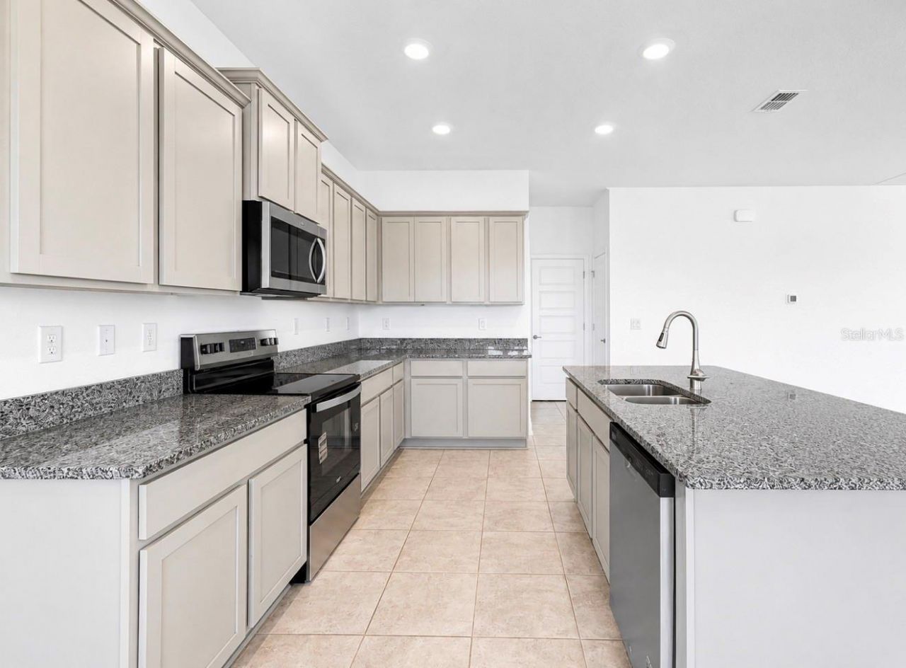 7575 Bent Tree Loop, Harmony, FL 34773 Photo