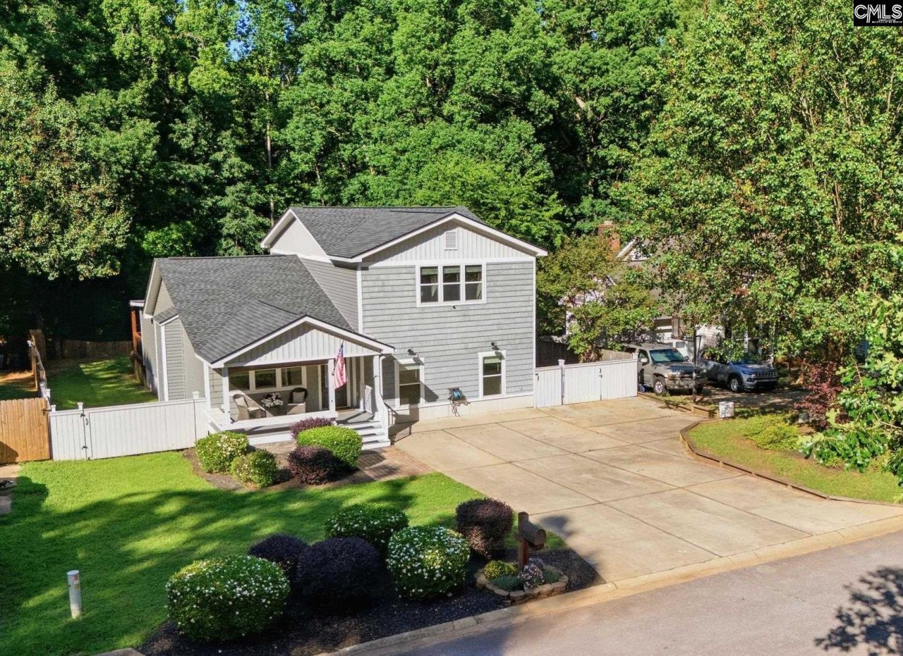 341 Saddlebrooke Circle Photo 2