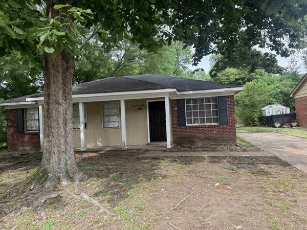 4530 SPRING VALLEY DR, Memphis, TN 38128