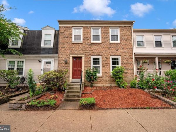 6 PONTIAC WAY , GAITHERSBURG, MD 20878