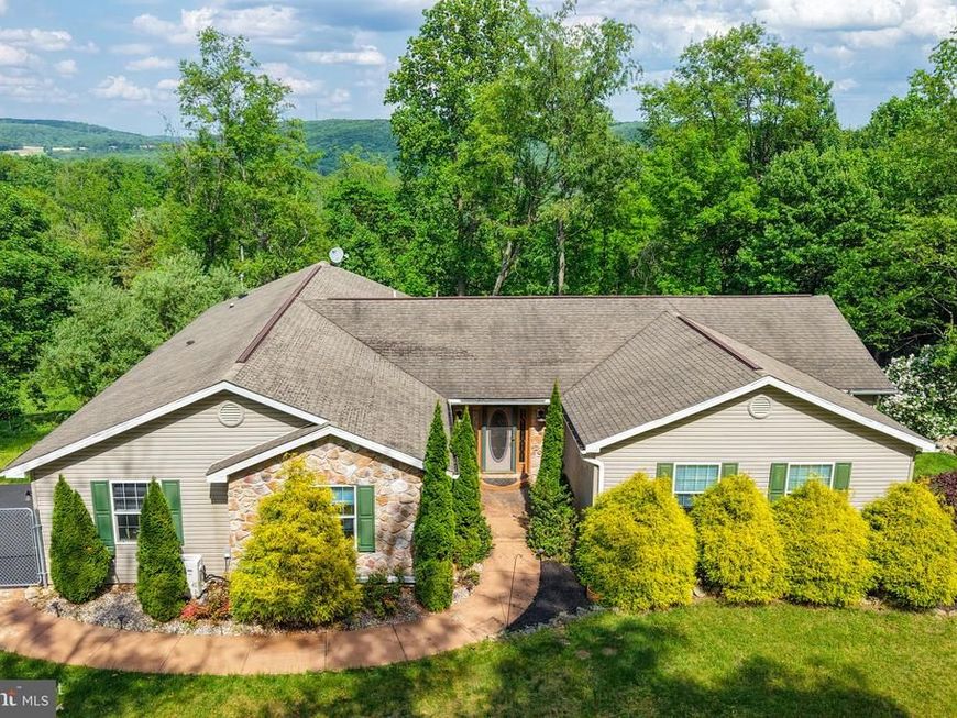 164 Hardt Hill Road , Bechtelsville, PA 19505 Main Photo