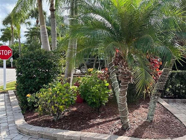 461 NW Sandtrap Lane, Port St Lucie, FL 34986