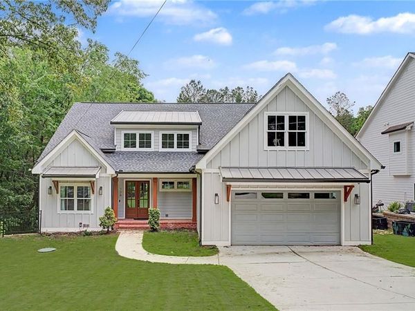 376 Hunnicutt Road SE, Mableton, GA 30126