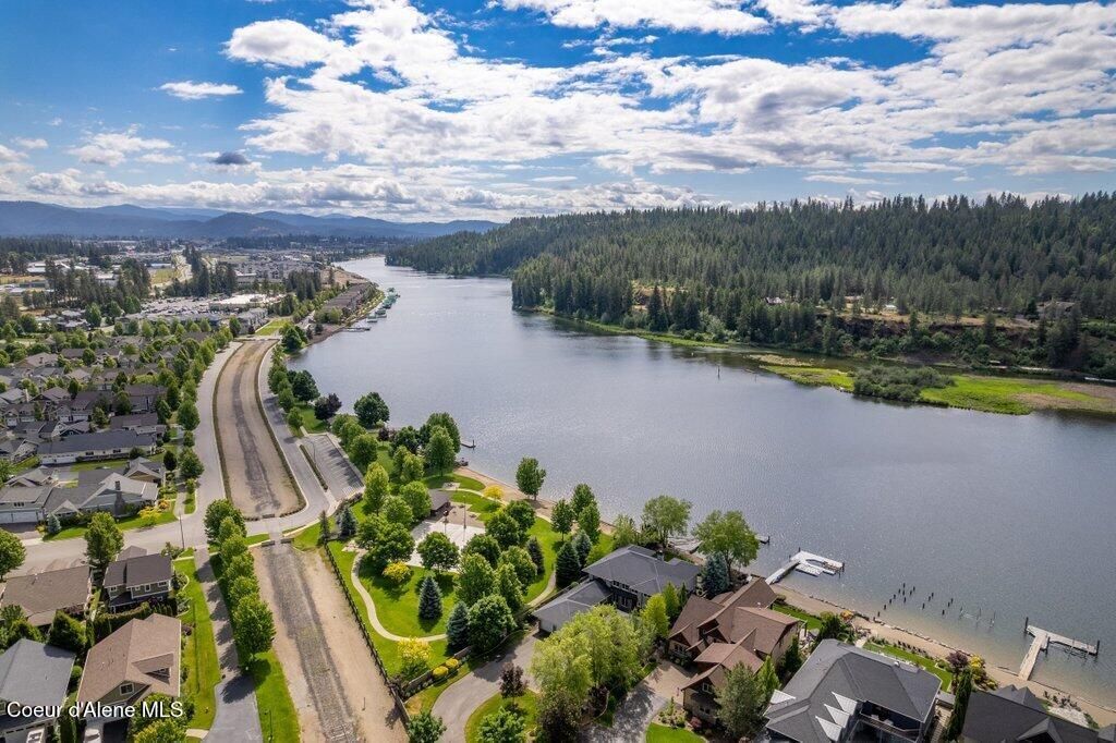 4450 W Greenchain Loop, Unit #7, Coeur d Alene, ID 83814 Main Photo