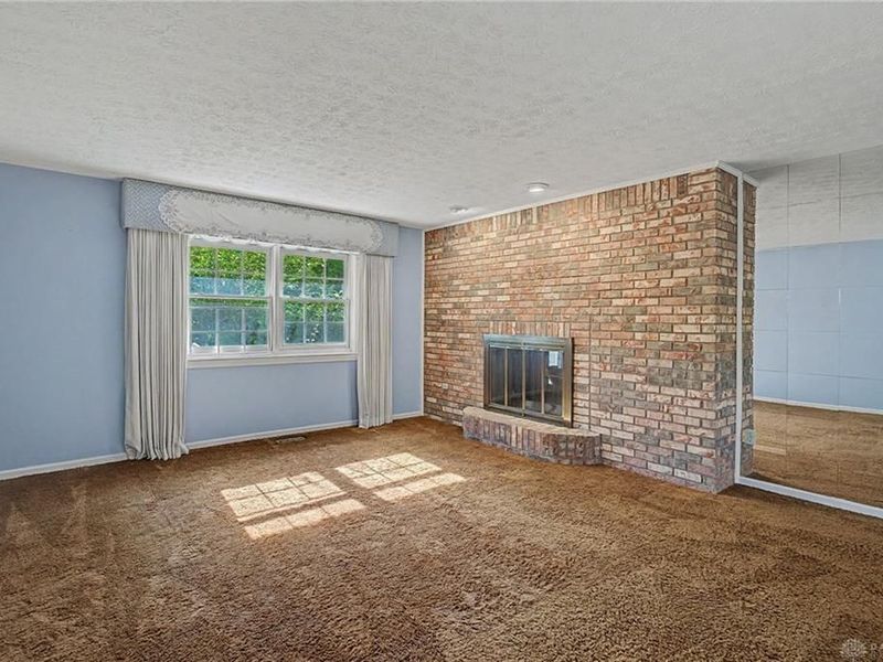 7520 President Court, Dayton, OH 45414 Photo 6