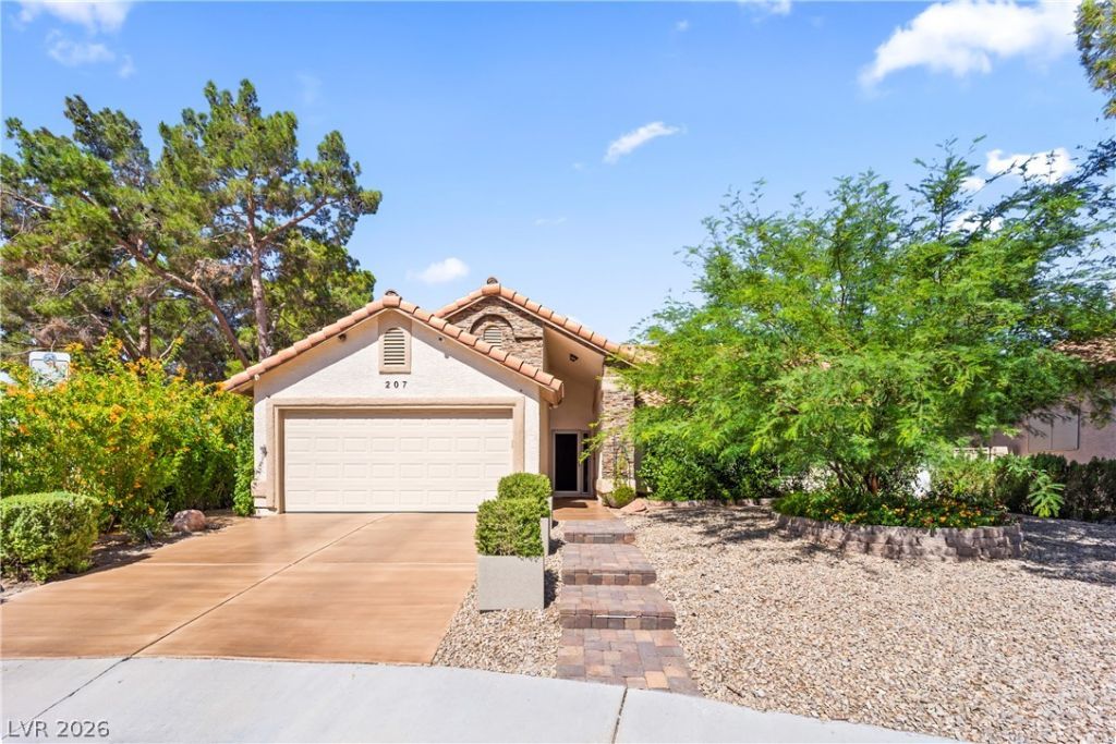 207 S White Cloud Circle, Henderson, NV 89074