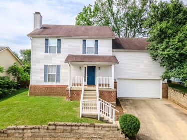 2400 English Station Drive, Lexington, KY 40514
