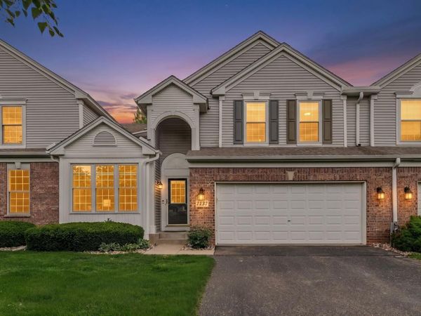 7137 Newbury Road, Woodbury, MN 55125