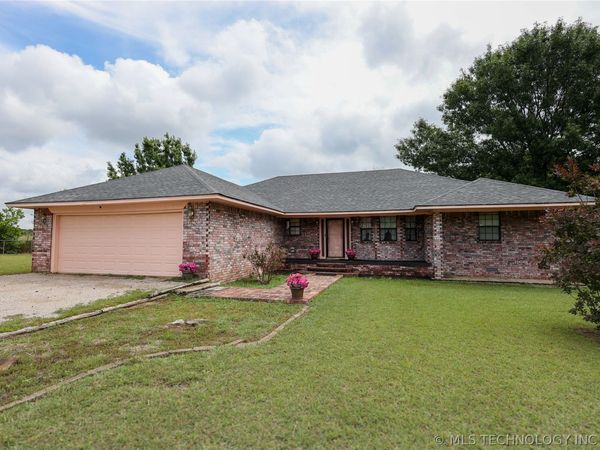 232 Applegate Street , Wilson, OK 73463