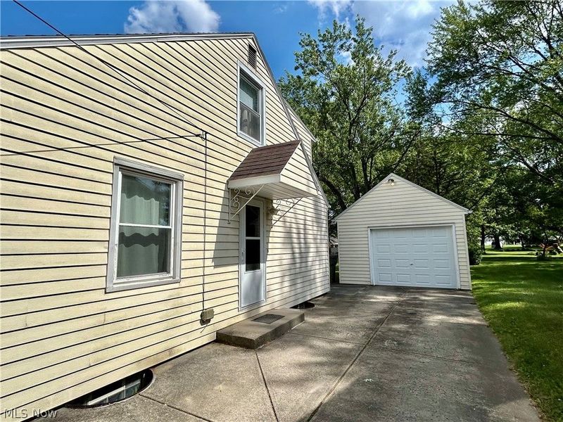 3241 Estates Circle, Youngstown, OH 44511 Photo 21