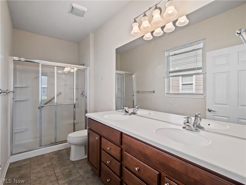 38435 Revere Drive, North Ridgeville, OH 44039 Photo 24