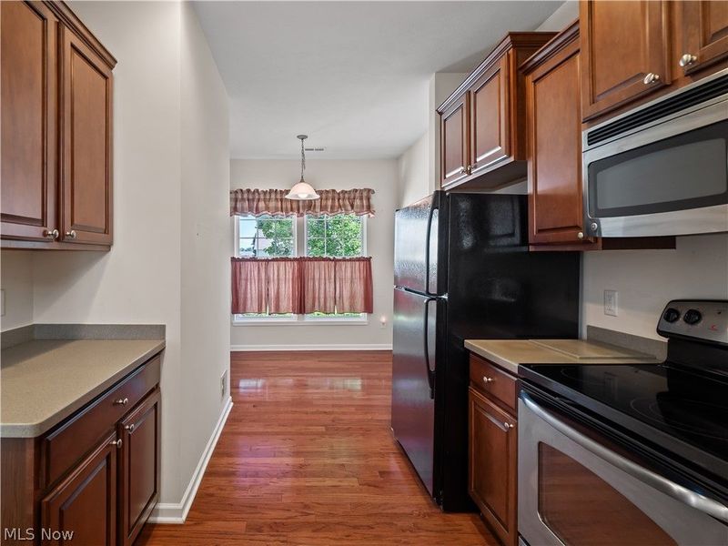 38435 Revere Drive, North Ridgeville, OH 44039 Photo 9