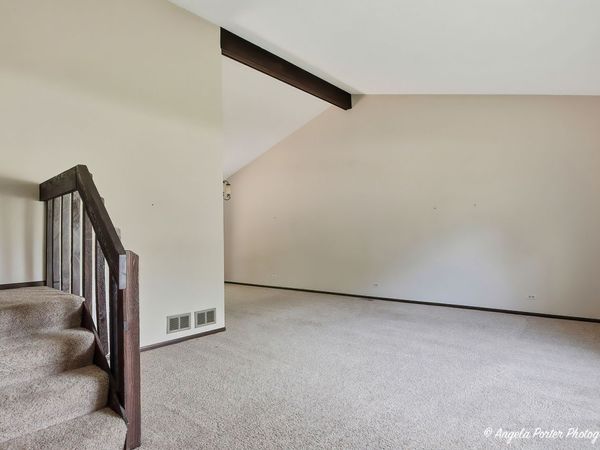 4718 Lake Dawnwood Drive, McHenry, IL 60051