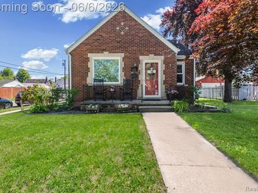 1405 20th Street, Wyandotte, MI 48192