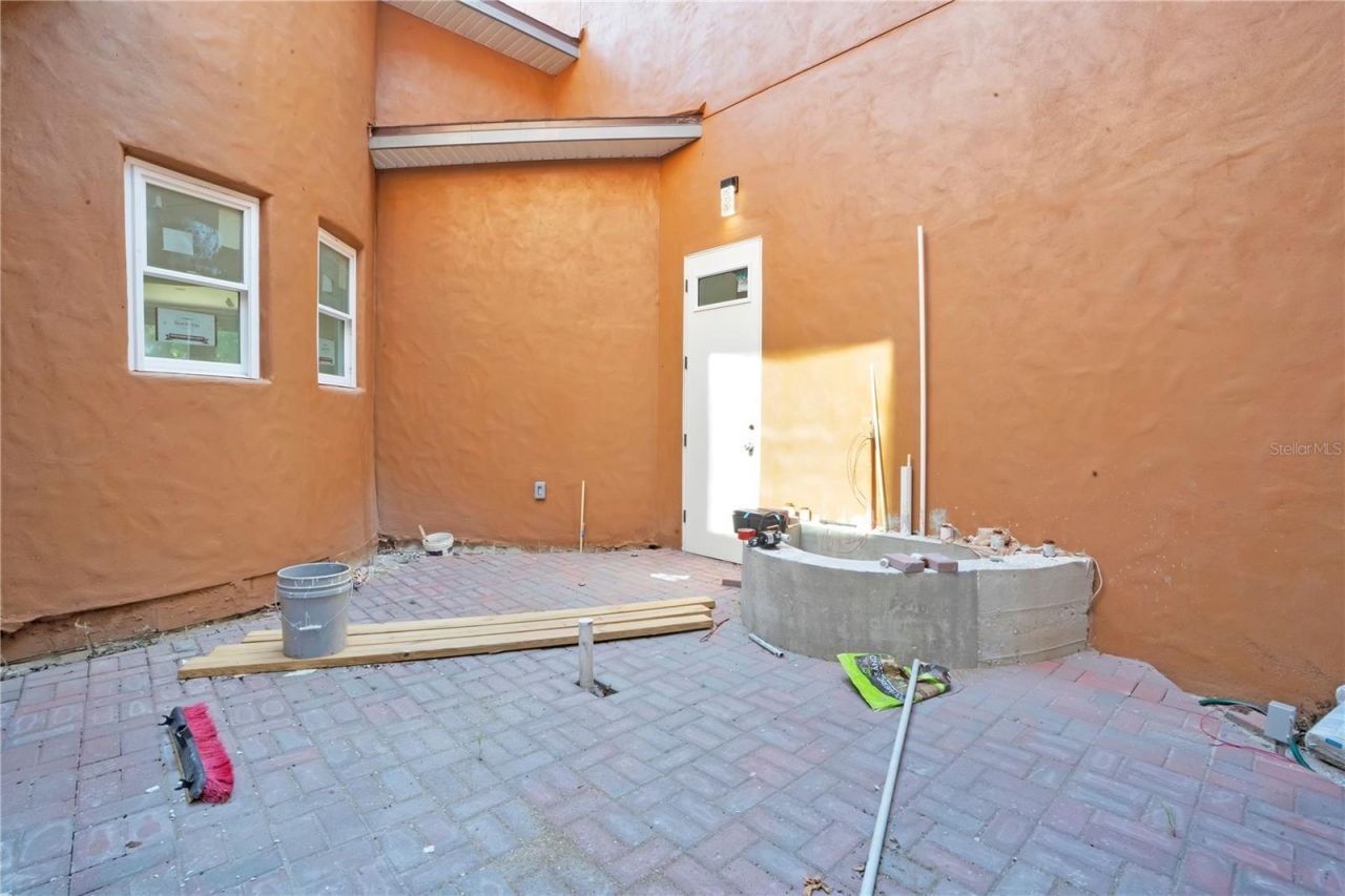 818 Lake Agnes Drive, Polk City, FL 33868 Photo
